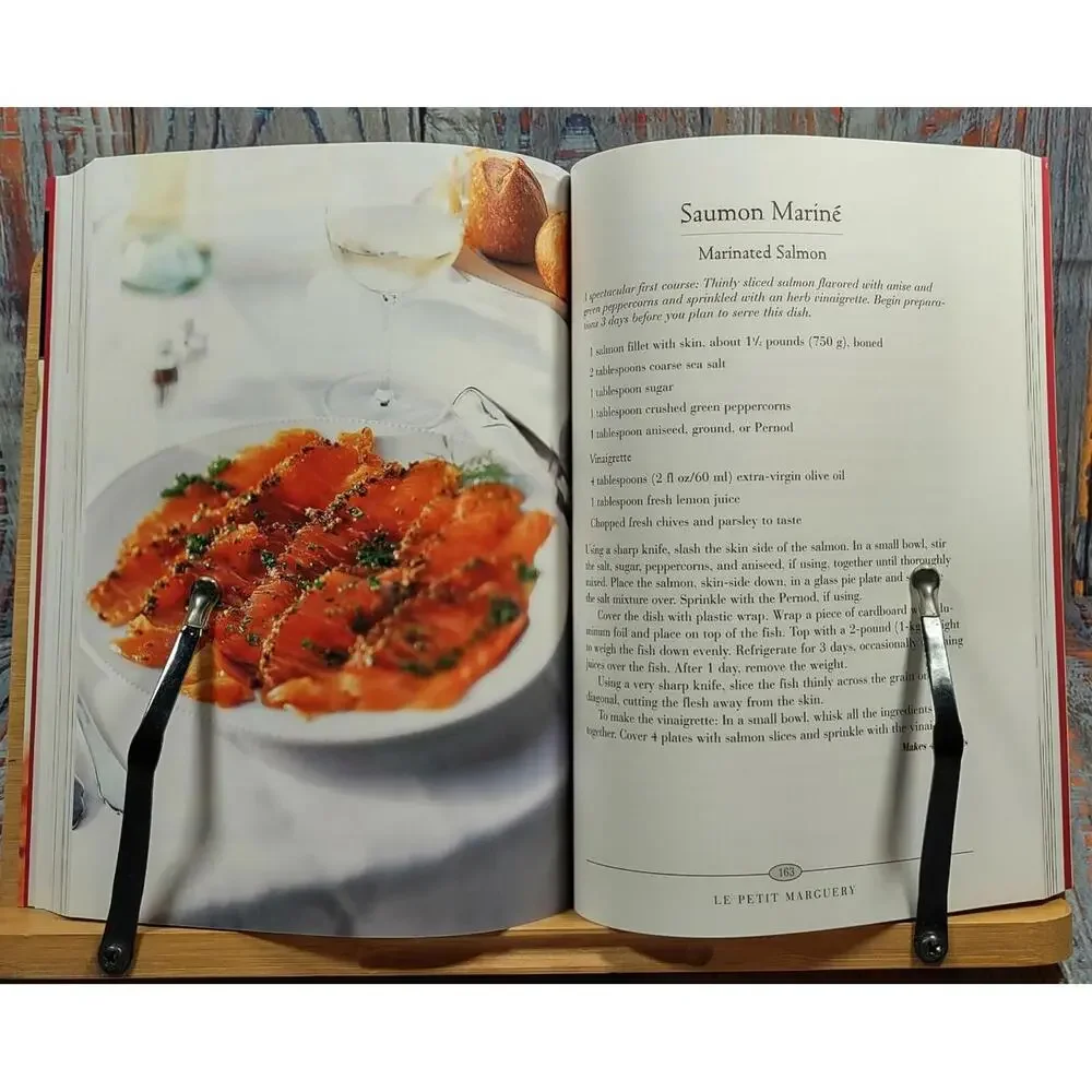 Swinging French Jazz Bistro: Favorite Parisian Bistro Recipes Cookbook - NO DISC